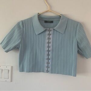 Azepam Blue Crop Shirt Unique Clip Closure Collar Ribbed Stretch Women’s Medium